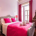 Palma 3-A Bedroom Apartment Located Central Lisbon